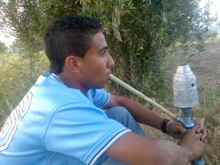 makayan ghir la bchicha watafkir